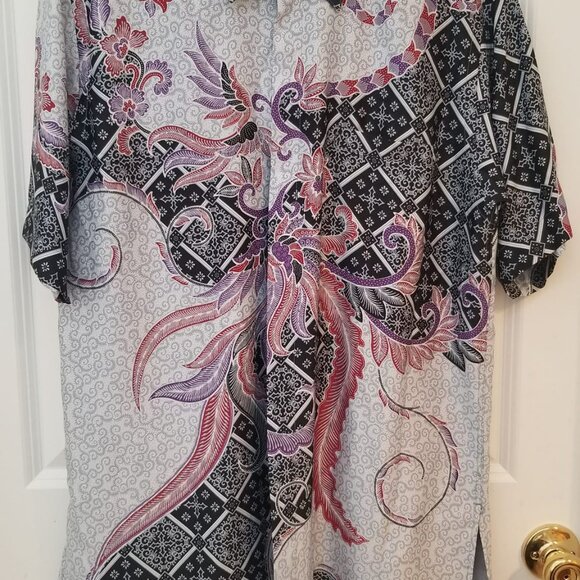 Batik Keris - Short Sleeve Button-up Shirt - Picture 1 of 5